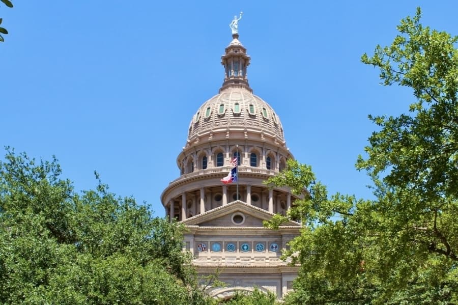 UPDATED: U.S. Supreme Court temporarily restores Texas' new congressional map