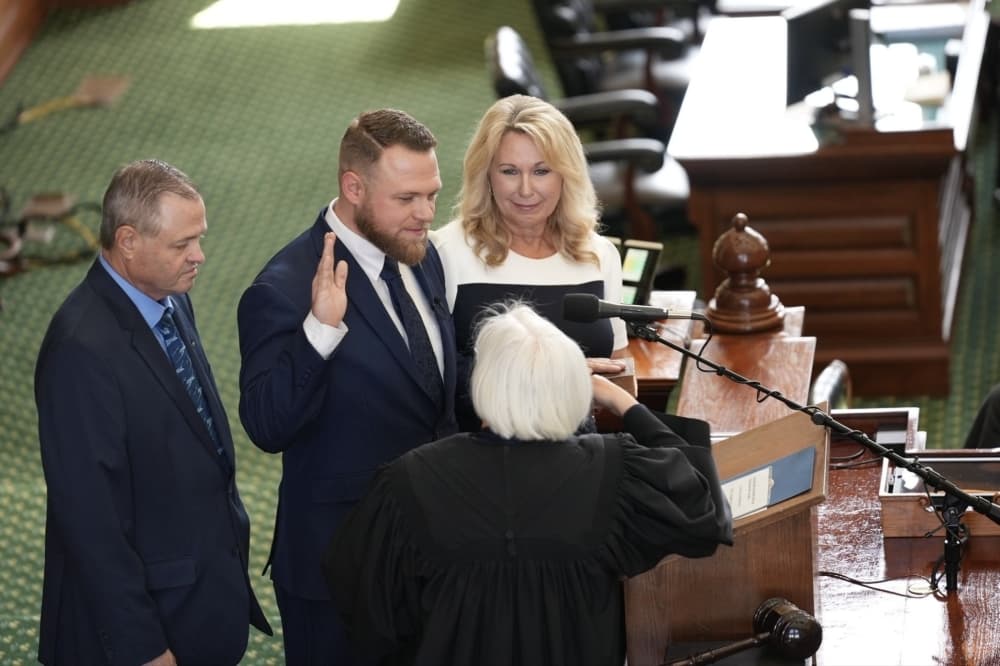 Taylor Rehmet sworn in as north Tarrant County’s first Democratic senator in decades