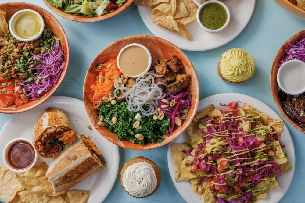 Fried chicken, fine steak and a vegan reinvention: 6 Austin dining updates to know