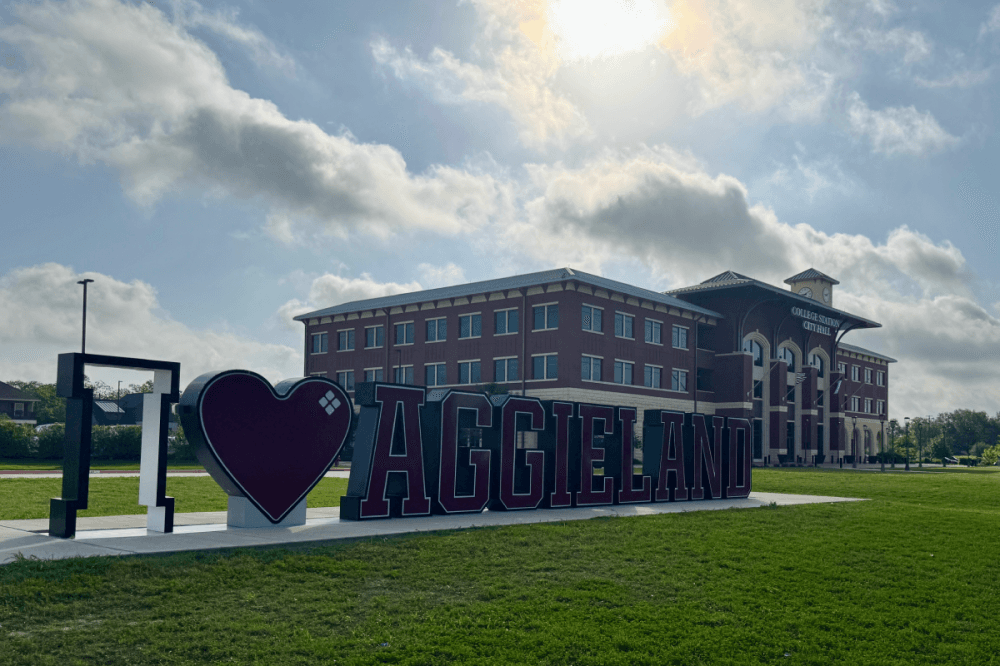 College Station opens cooling centers to escape heat