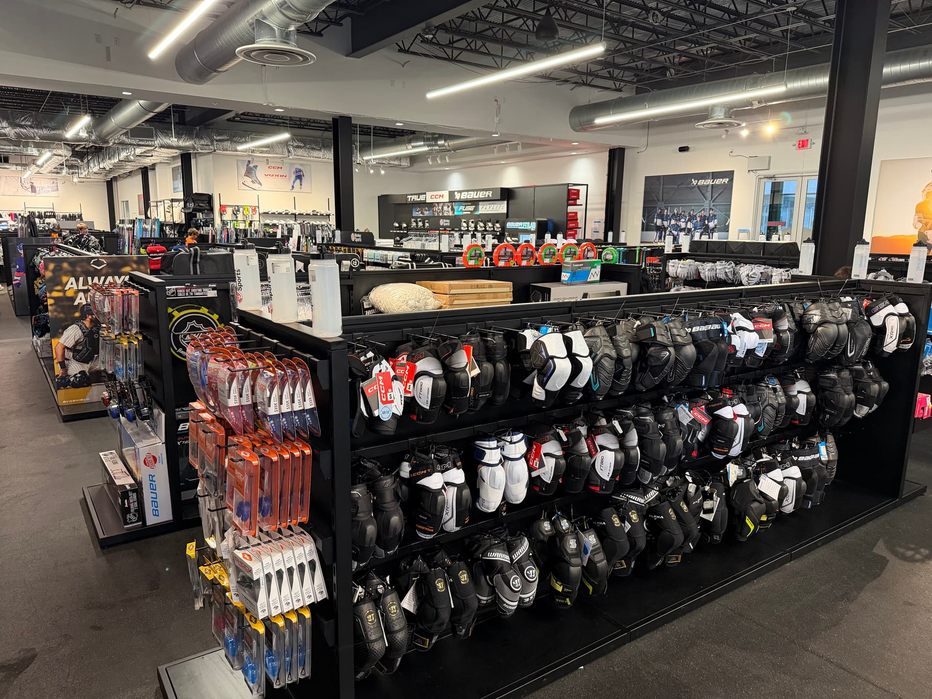 Sporting goods, an indoor playground and a new grocery store: 14 Cedar Park-area local business updates in October